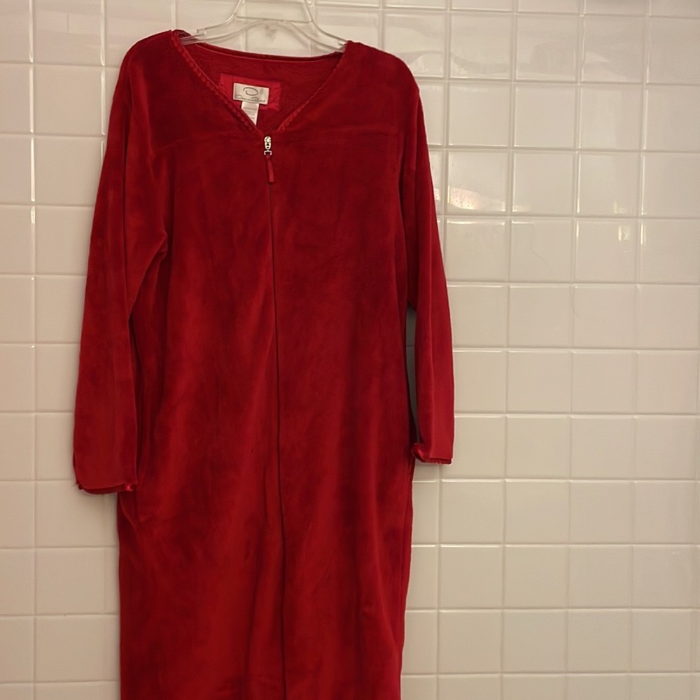 Oscar de la Renta red house robe size S/M